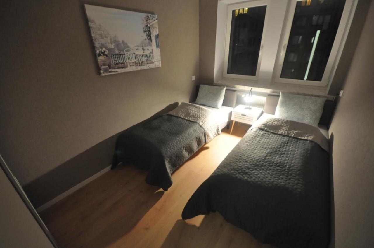 Jdk Apartamenty Legionow 74M2 8-Osobowy Kalisz  Exterior photo